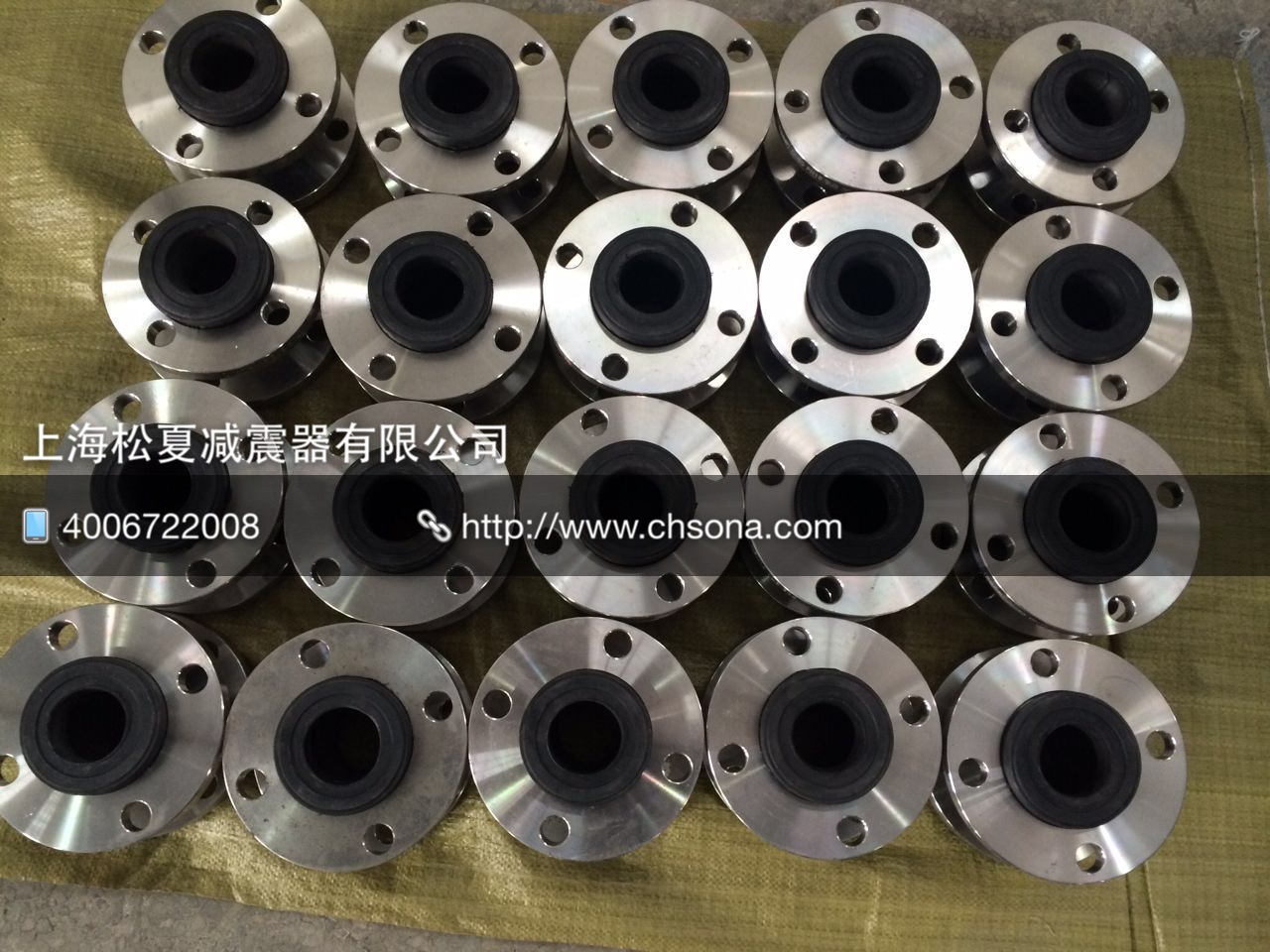 成都通用時代項目消費管道用松夏橡膠接頭 成都通用時代項目消費管道用松夏橡膠接頭發(fā)貨圖片